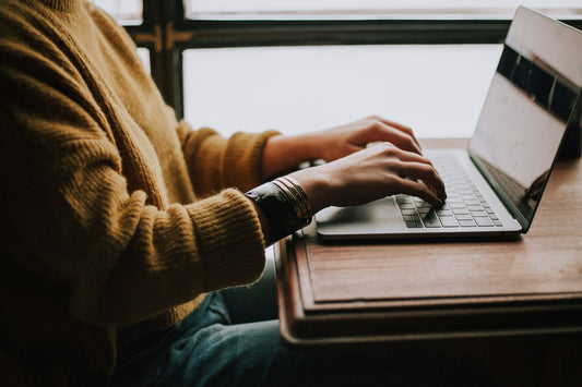 how to stay focused at work